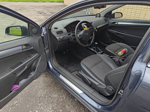 2007 Opel Astra GTC H Рестайлинг, серый, 380000 рублей - вид 5