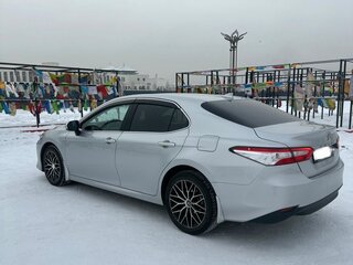 2021 Toyota Camry VIII (XV70) Рестайлинг, серый, 2900000 рублей, вид 2
