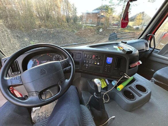 2022 Sinotruk Howo ZZ3407, красный, 6500000 рублей - вид 8