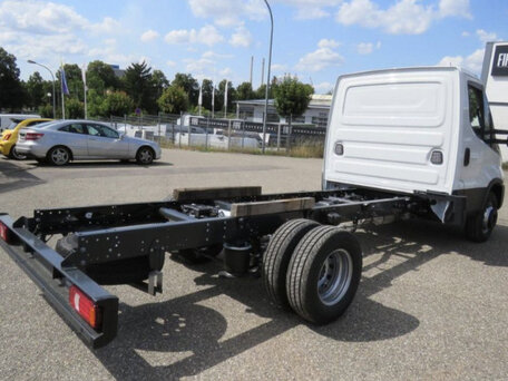 2026 Iveco Daily, белый, 9011976 рублей, вид 3