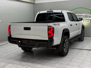 2022 Toyota Tacoma III, белый, 5190000 рублей, вид 2