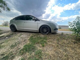2008 Ford Focus II Рестайлинг, серебристый, 620000 рублей, вид 3