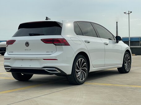 2021 Volkswagen Golf VIII, белый, 2061000 рублей, вид 5