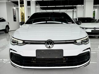2022 Volkswagen Golf VIII, белый, 1900000 рублей, вид 3
