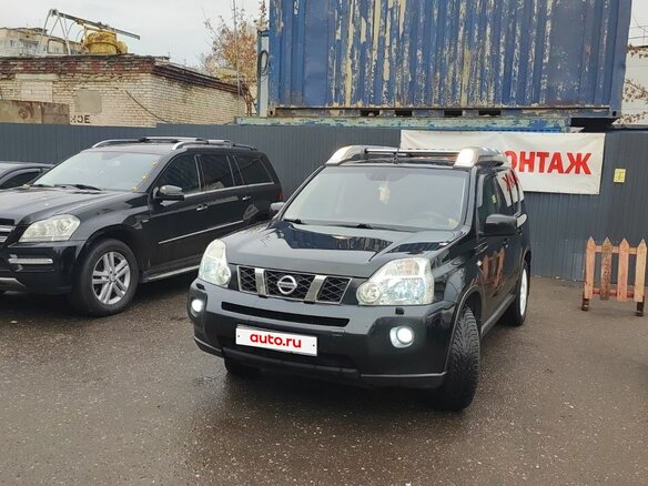 2010 Nissan X-Trail II, чёрный, 850000 рублей - вид 1