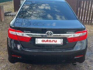 2011 Toyota Camry VII (XV50), чёрный, 1600000 рублей, вид 3