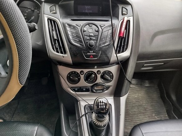 2012 Ford Focus III, белый, 700000 рублей - вид 7