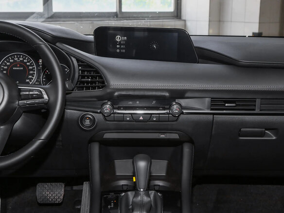 2025 Mazda 3 Axela IV (BP), чёрный, 2315000 рублей - вид 7