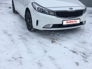2019 Kia Cerato III Рестайлинг (Classic), белый, 1880000 рублей, вид 2