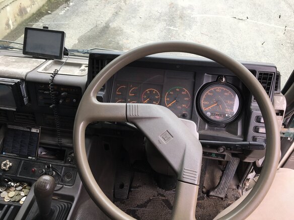 1993 Isuzu Giga (C-series), зелёный, 1500000 рублей - вид 12
