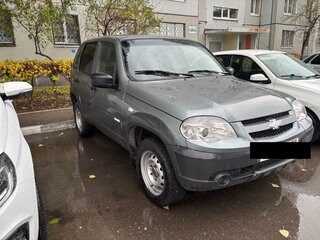 2014 Chevrolet Niva I Рестайлинг, серый, 480000 рублей, вид 2