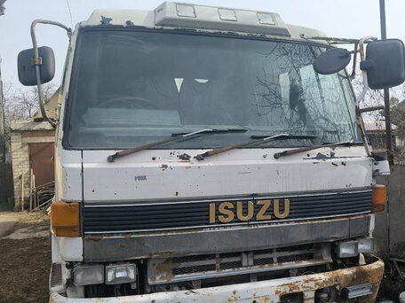 1992 Isuzu Автобетоносмеситель, белый, 920000 рублей, вид 1