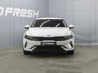 2021 Kia K5 III, белый, 2090000 рублей, вид 3
