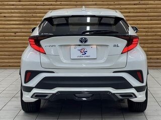 2021 Toyota C-HR I Рестайлинг, белый, 1695007 рублей, вид 5
