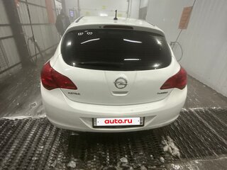 2010 Opel Astra J, белый, 599000 рублей, вид 4