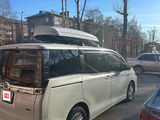 2014 Toyota Voxy III (R80), белый, 1720000 рублей, вид 5