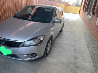 2012 Kia Ceed I Рестайлинг, серебристый, 658000 рублей, вид 2