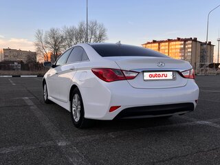 2014 Hyundai Sonata VI (YF), белый, 1450000 рублей, вид 5