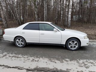 2001 Toyota Chaser VI (X100) Рестайлинг, белый, 800000 рублей, вид 3