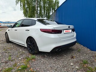 2018 Kia Optima IV Рестайлинг, белый, 1950000 рублей, вид 5