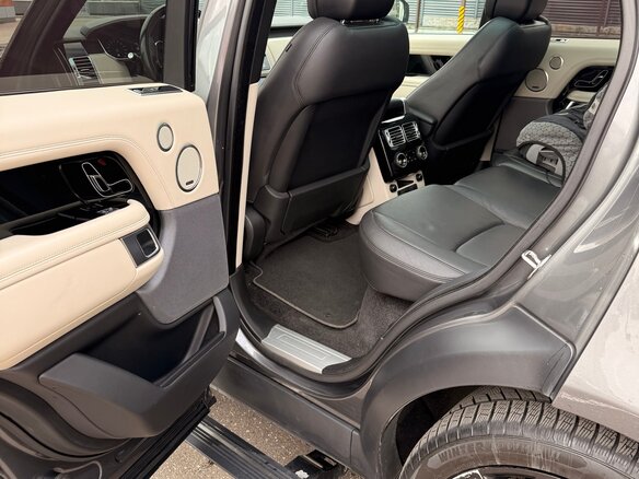 2018 Land Rover Range Rover IV Рестайлинг, серый, 5900000 рублей - вид 20