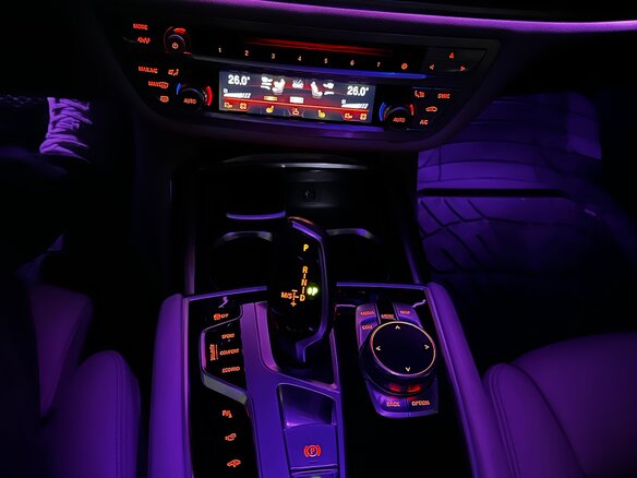 2017 BMW 7 серии 730d xDrive VI (G11/G12), серый, 3295000 рублей - вид 16
