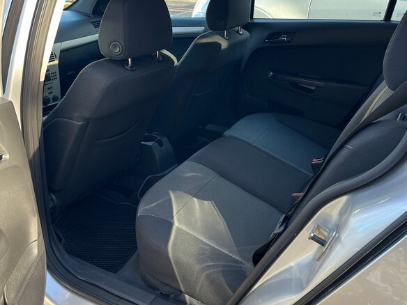 2009 Opel Astra H Рестайлинг, серебристый, 579000 рублей - вид 27