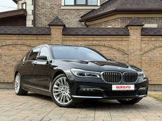 2018 BMW 7 серии Long 750Li xDrive VI (G11/G12), чёрный, 5900000 рублей, вид 3