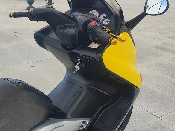 2003 Yamaha TMAX, жёлтый, 300000 рублей - вид 16