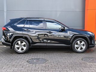 2020 Toyota RAV4 V (XA50), чёрный, 2539000 рублей, вид 3