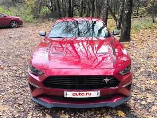 2021 Ford Mustang VI Рестайлинг, красный, 3940000 рублей, вид 4