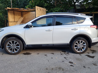 2018 Toyota RAV4 IV (XA40) Рестайлинг, белый, 3300000 рублей, вид 5