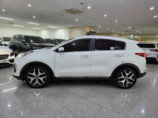 2018 Kia Sportage IV, белый, 1441008 рублей, вид 3