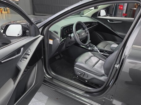 2022 Kia Niro II, чёрный, 2150000 рублей, вид 5