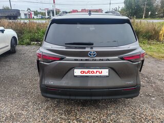2020 Toyota Sienna IV, серый, 3850000 рублей, вид 4