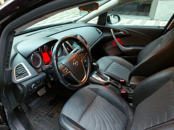 2013 Opel Astra J Рестайлинг, коричневый, 825000 рублей - вид 21
