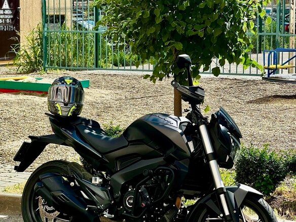 2019 Bajaj Dominar 400, чёрный, 395000 рублей - вид 1