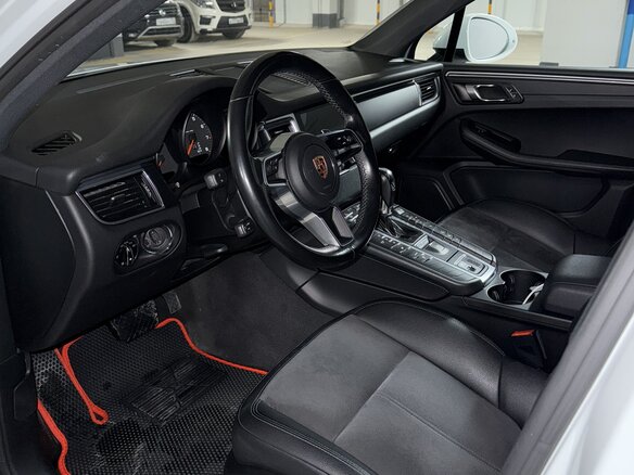 2018 Porsche Macan I, белый, 4150000 рублей - вид 9