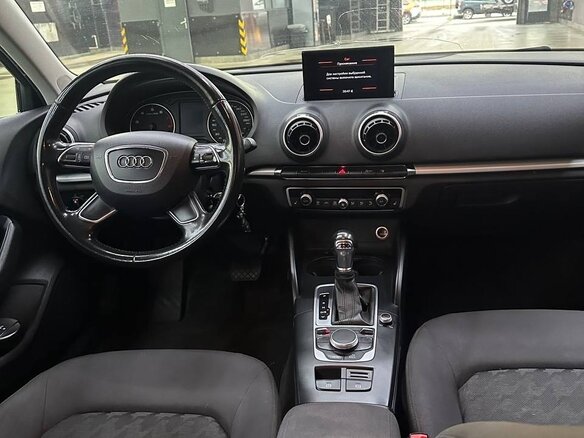 2014 Audi A3 III (8V), белый, 1300000 рублей - вид 3