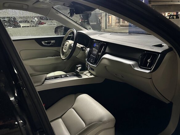 2020 Volvo S60 III, чёрный, 2360000 рублей - вид 7