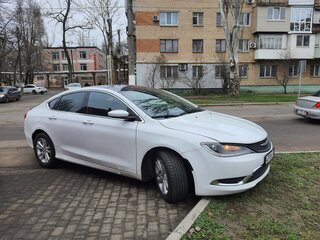 2016 Chrysler 200 II, белый, 1150000 рублей, вид 2