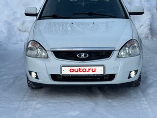 2017 Lada (ВАЗ) Priora I Рестайлинг, белый, 550000 рублей, вид 1