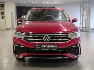 2021 Volkswagen Tiguan II Рестайлинг, красный, 2520000 рублей, вид 2