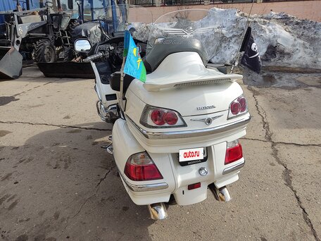 2007 Honda GL 1800 Gold Wing, белый, 1000000 рублей, вид 3