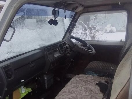 1989 Mazda Titan, белый, 890000 рублей, вид 4