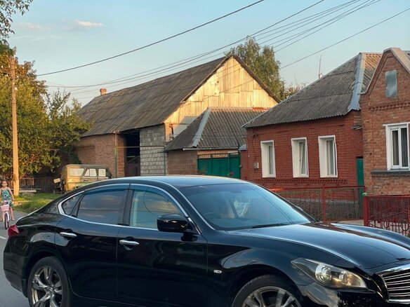 2010 Nissan Fuga II, чёрный, 750000 рублей - вид 4