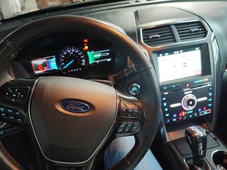 2018 Ford Explorer V Рестайлинг 2, чёрный, 2500000 рублей, вид 5