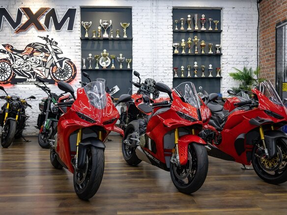 2026 Ducati Panigale V4, красный, 3790000 рублей - вид 11