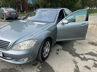 2008 Mercedes-Benz S-Класс 500 Long V (W221), серый, 1000000 рублей, вид 3