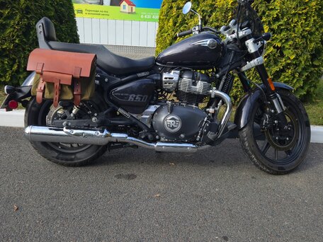 2024 Royal Enfield Super Meteor, чёрный, 550000 рублей, вид 1